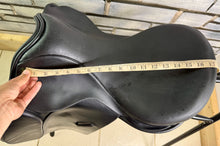 Load image into Gallery viewer, 17 1/2” MW-Wide Ideal Jessica Dressage Saddle - Black - Flocked