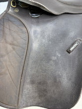 Load image into Gallery viewer, 15 1/2” MW/Changeable Gullet Wintec Pony GP Saddle - Brown