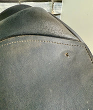 Load image into Gallery viewer, 17” Wide-XW/Changeable Gullet Thorowgood Cob GP Saddle-Black