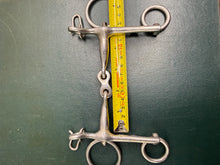 Load image into Gallery viewer, 4 1/2” Fylde French Link Show Pelham Bit - Showing