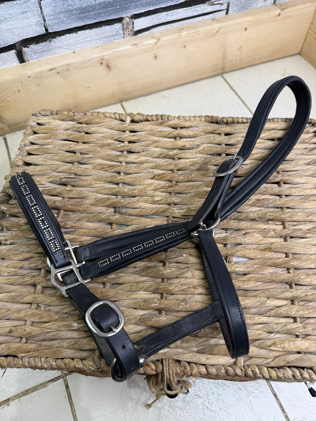 S/H Black Padded Leather Diamonte Headcollar - Cob