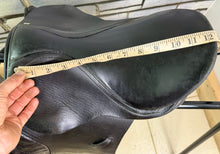 Load image into Gallery viewer, 12 1/2” Wide English Tiny Pony GP Saddle - Black - Child’s First Saddle