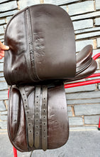 Load image into Gallery viewer, 16” Wide Barnsby WH Saddle - Brown