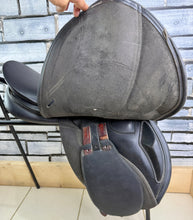 Load image into Gallery viewer, 17” MW Tekna GP/Jump Saddle - Black