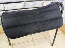 Load image into Gallery viewer, S/H Bay Jocobsen Theraputic Half Saddle Pad - Black