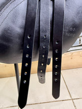 Load image into Gallery viewer, 16 1/2 - 17” MN Bespoke Classic Jump Saddle - Black -High Wither- TB/ROR - Big Blocks