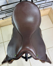 Load image into Gallery viewer, 17” MW Ideal VSD/GP Saddle - Brown