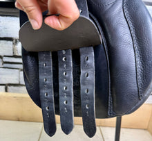 Load image into Gallery viewer, 14 1/2” Wide Silhouette Pony GP Saddle - Black - English Leather - Flat Tree