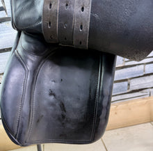 Load image into Gallery viewer, 15” Wide Forrester Pony GP Saddle - Black - Deep Seat, Good Blocks - English Made