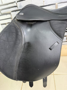 16” XXW/Changeable Gullet Thorowgood T4 Pony Club LL GP Saddle - Black