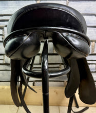 Load image into Gallery viewer, 17” Wide Ideal/Martin Wilkinson Suzannah Dressage Saddle - Black