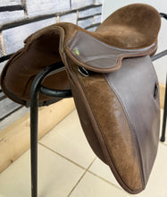 Load image into Gallery viewer, 15” Wide Eclipse Pony GP Saddle - Brown
