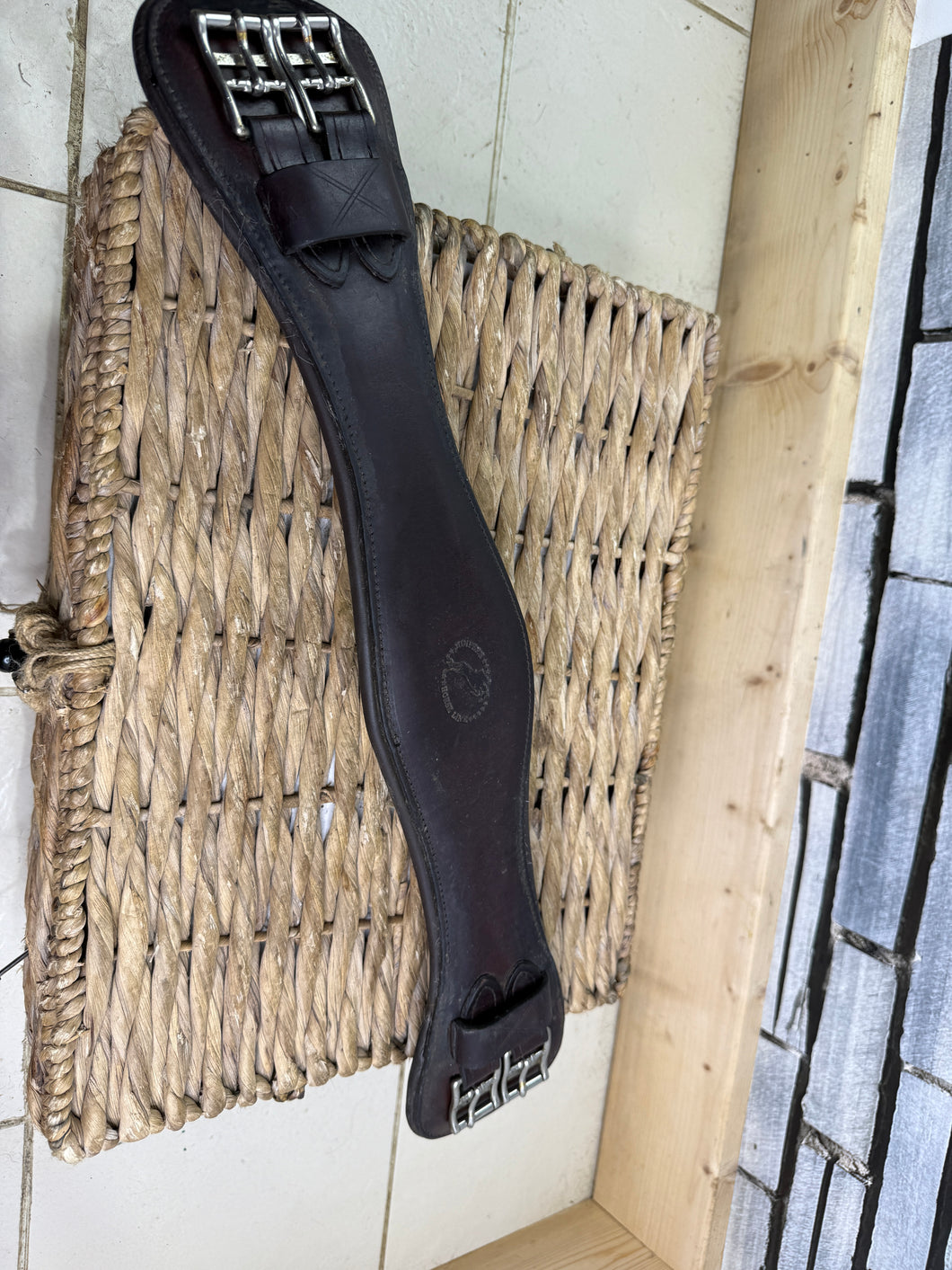 S/H Brown Soft Leather Short Event/Dressage Girth-24”