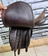 Load image into Gallery viewer, 15” Wide-XW Derby House English Show/Working Hunter Pony Saddle -Brown- Suede Top