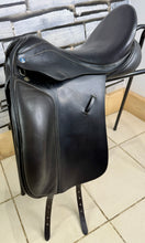 Load image into Gallery viewer, 17” Medium/MW Barnsby Dressage Saddle - Black