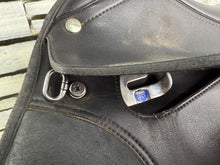 Load image into Gallery viewer, 17 1/2” Wide/Changeable Gullet Wintec 500 GP Saddle - Black