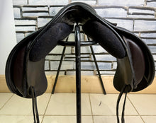 Load image into Gallery viewer, 17” XW Nick Dolman Holistic Dressage Saddle - Black