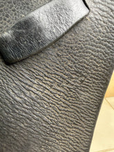 Load image into Gallery viewer, 16 1/2 - 17” MN Bespoke Classic Jump Saddle - Black -High Wither- TB/ROR - Big Blocks