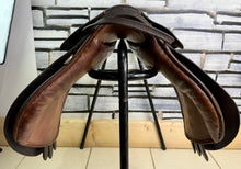 Load image into Gallery viewer, 14” Wide Lovatt &amp; Rickets Pony Saddle - Brown