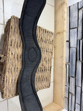 Load image into Gallery viewer, S/H 26” Prolite SG Anatomic Shaped Dressage Girth - Black