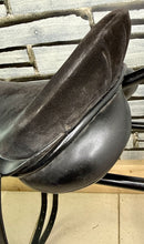 Load image into Gallery viewer, 17” MW Kes Suede Seat Dressage Saddle - Black