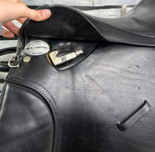 Load image into Gallery viewer, 16” Wide M&amp;J Saddlery English GP Pony Saddle - Black