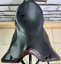 Load image into Gallery viewer, 16 1/2” 32/Wide Stubben Dressage Saddle - Brown