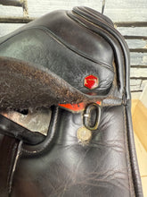 Load image into Gallery viewer, 17 1/2” Wide Albion SLK Ultima Dressage Saddle - Brown