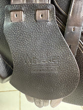 Load image into Gallery viewer, 17” MW/Wide Whitaker Madrid Jump Saddle - Brown