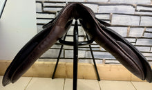 Load image into Gallery viewer, 16 1/2” Medium Colt Saddlery WH Saddle -Brown- Show Hack/ROR