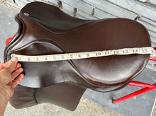 Load image into Gallery viewer, 16” Wide Barnsby WH Saddle - Brown
