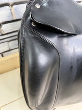 Load image into Gallery viewer, 17” MW Amerigo Vega Dressage Saddle - Black