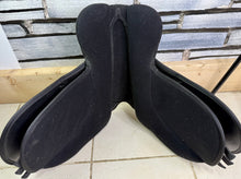 Load image into Gallery viewer, 15” Wide HiLite Elite Pony GP Saddle - Black