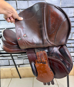 17” Medium Prestige Arezzo Jump Saddle - Brown