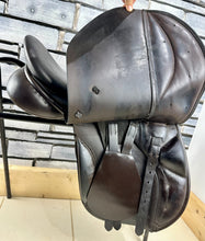 Load image into Gallery viewer, 17 1/2” Wide Symmonds Designer VSD/GP Saddle - Brown