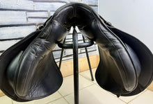 Load image into Gallery viewer, 17 1/2” MW Saddle Company Genoa GP Saddle - Black