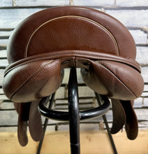 Load image into Gallery viewer, 17 1/2” Wide Loxley by Bliss GP Saddle - Brown