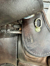Load image into Gallery viewer, 17” Medium Pariani Monoflap Jump/XC Saddle - Brown