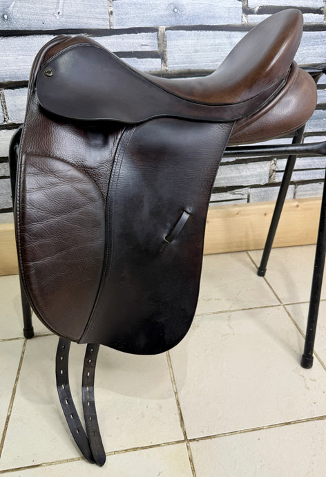 17” Narrow Black Country Dressage Saddle - Brown