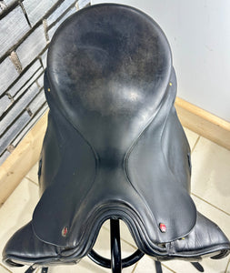 17 1/2” MW HH Albion SLK Ultima Dressage Saddle - Black