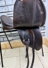 Load image into Gallery viewer, 18” Medium Ideal Jessica Dressage Saddle - Brown