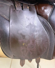 Load image into Gallery viewer, 17 1/2” Wide R&amp;R Ideal Event/Grandee Saddle - Brown