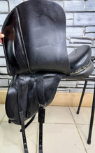 Load image into Gallery viewer, 18” MW Ideal Suzannah Dressage Saddle - Black