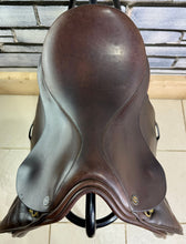 Load image into Gallery viewer, 16” MW Farrington English Pony WH Saddle - Brown