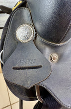 Load image into Gallery viewer, 15” Wintec Western Saddle - Black