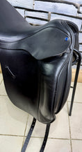 Load image into Gallery viewer, 17 1/2” Wide Ideal/Batchelors Suzannah Dressage Saddle - Black
