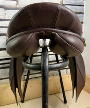 Load image into Gallery viewer, 17 1/2” MW Ideal VSD Saddle - Brown