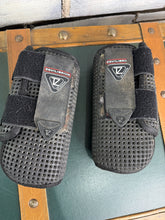 Load image into Gallery viewer, Equilibrium TriZone Superlight Event Boots -Full/Large-Black