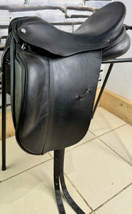 17 1/2” Medium Albion Platinum Ultima Genesis Dressage Saddle - Black