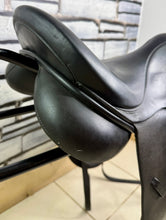 Load image into Gallery viewer, 17 1/2” Wide Cardinel English Dressage Saddle - Black - Flocked - Big Blocks